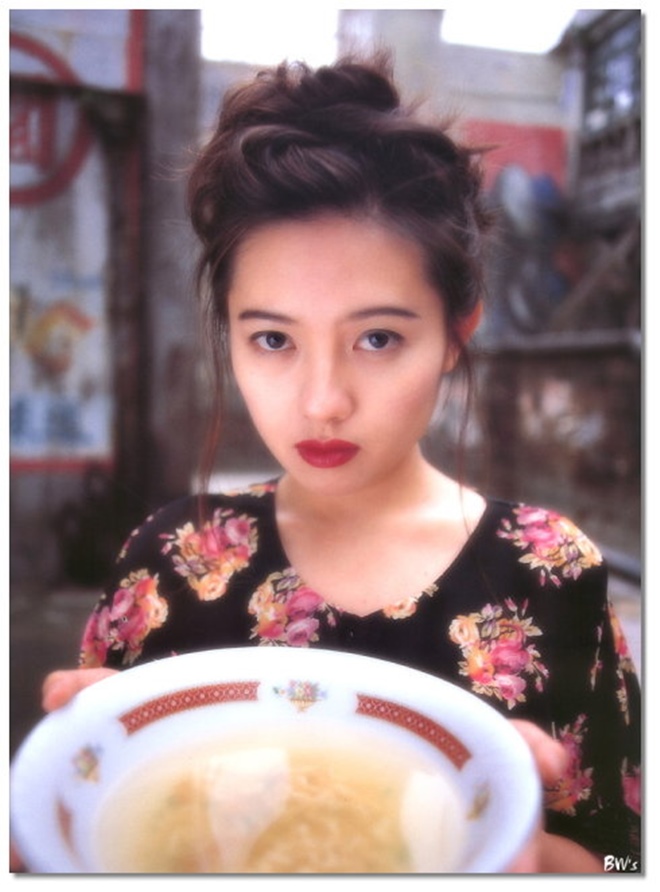 Công bố 12 bức ảnh sexy hiếm có của nữ thần phim 18+ Hong Kong Công bố 12 bức ảnh sexy hiếm có của nữ thần phim 18+ Hong Kong